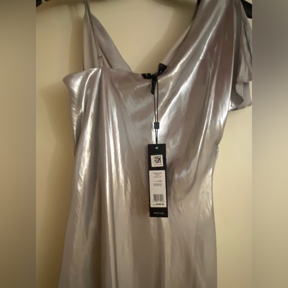 NWT BCBG MAXAZRIA Metallic Satin One-Sleeve Gown Silver XXS - Picture 7 of 7